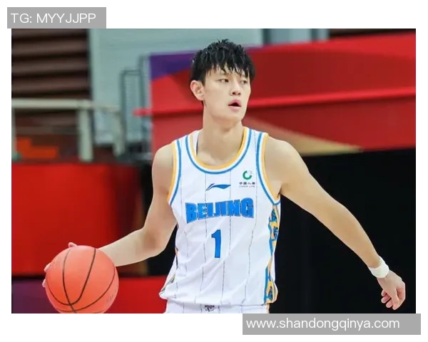 媒体人主张曾凡博先打澳洲NBL 等CBA季后赛再回北京男篮争冠